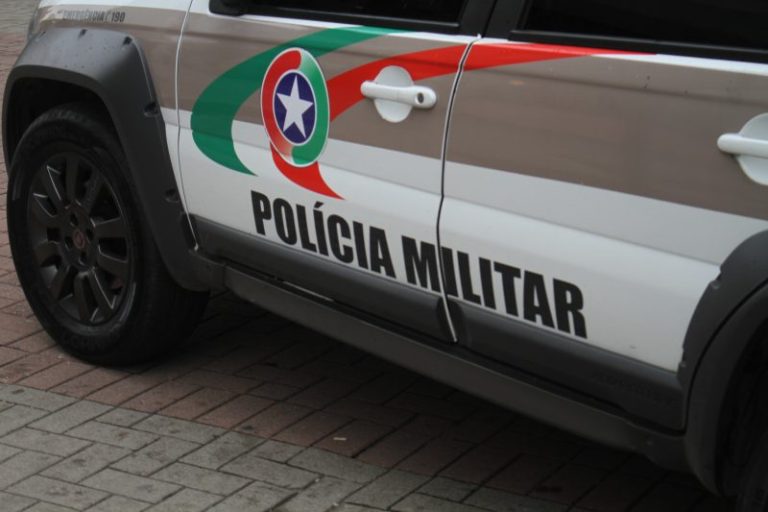 Homem é preso após atacar outro com faca em Jaraguá do Sul