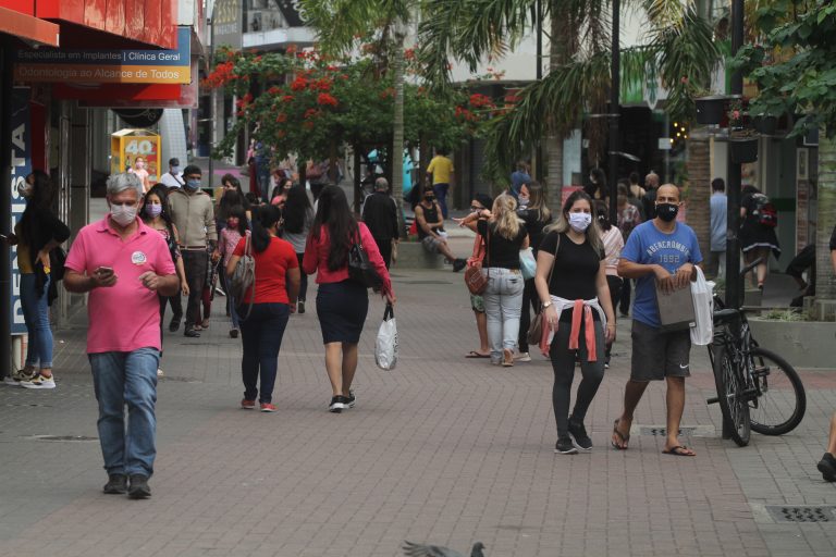 Criciúma: sábado mais aquece vendas de Dia dos Namorados
