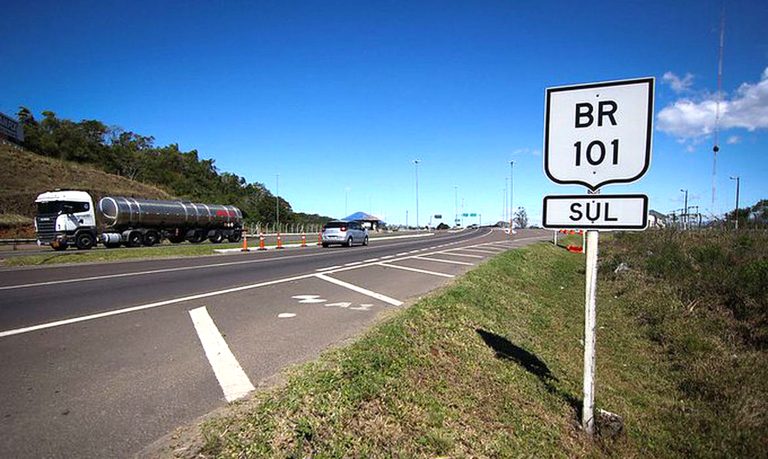 Confira os melhores horários para pegar as rodovias no feriado