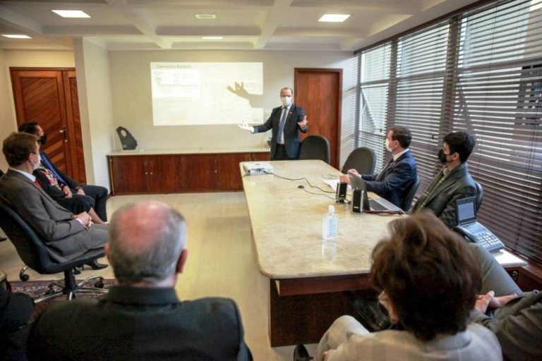 Governo e Alesc montam cronograma para discutir reforma da Previdência