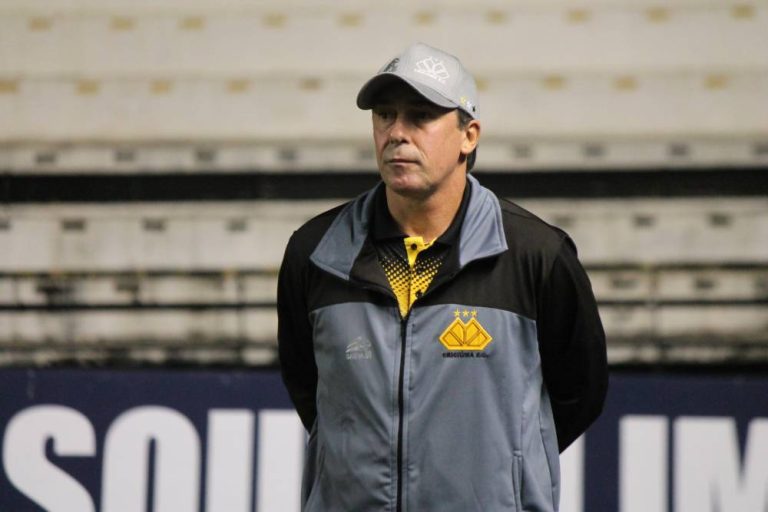 Paulo Baier se orgulha dos jogadores