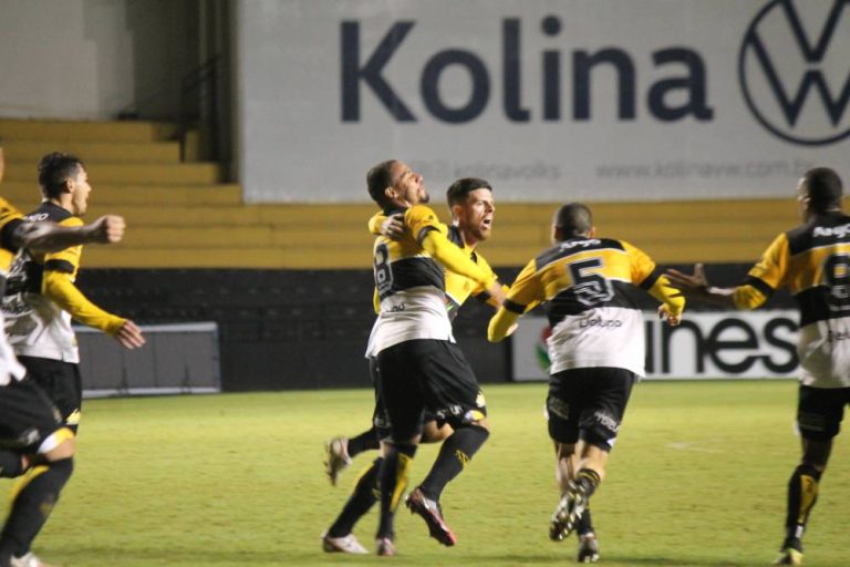 Nos pênaltis, Tigre vence e segue na Copa do Brasil