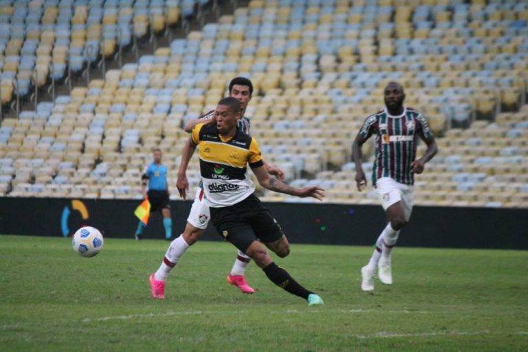 Tigre vê Fluminense ser letal nos ataques e se despede da Copa do Brasil