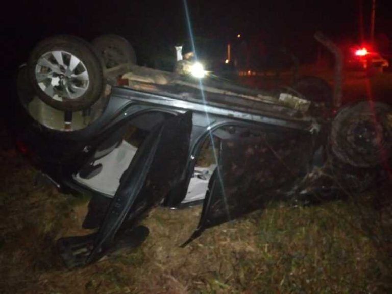Araranguá: homem fica ferido após capotar o carro na SC 447