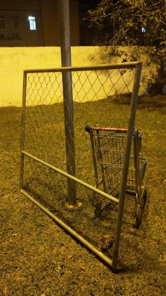 Criciúma: dupla é presa após roubar portão e carrinho de supermercado