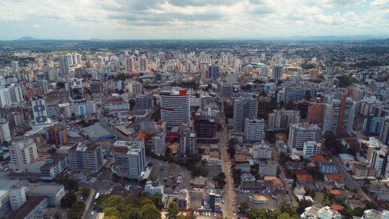 Criciúma e mais 10 cidades de SC entre as que mais geram emprego no país