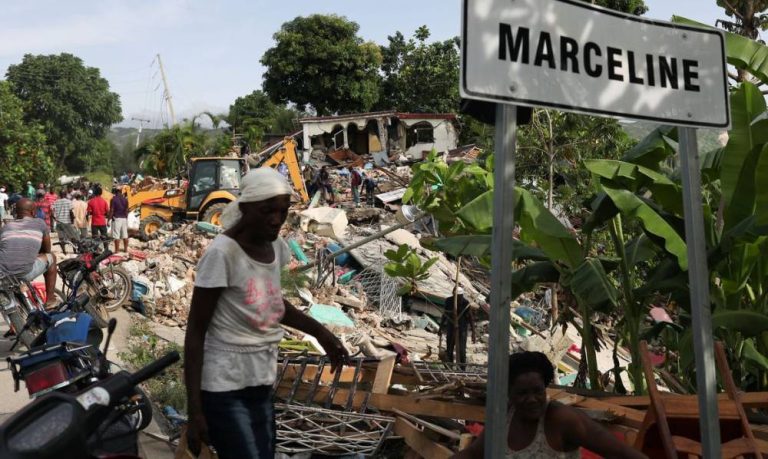 Papa envia recursos financeiros ao Haiti, Bangladesh e Vietnã