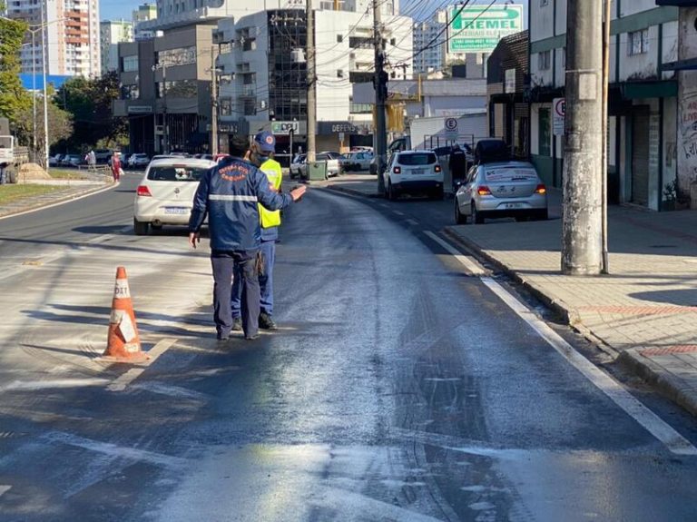 Criciúma: liberado o trânsito na Avenida Centenário e Anita Garibaldi