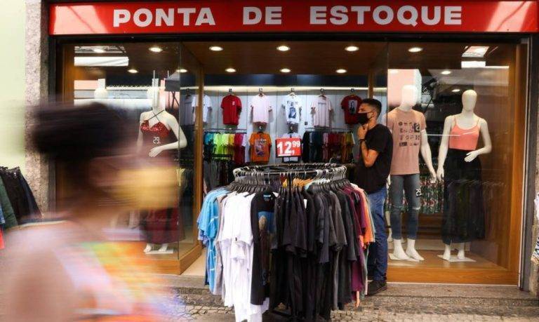 Vendas no comércio retomam crescimento e têm alta de 2,5% em janeiro