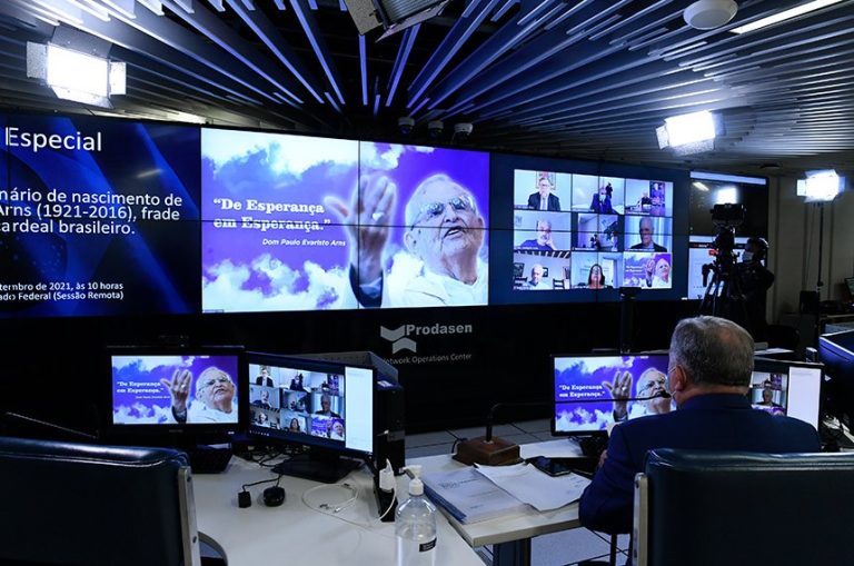 Dom Paulo Evaristo Arns é homenageado no Senado