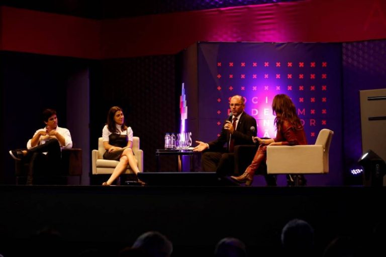 Três painéis compõem a programação da Expomais