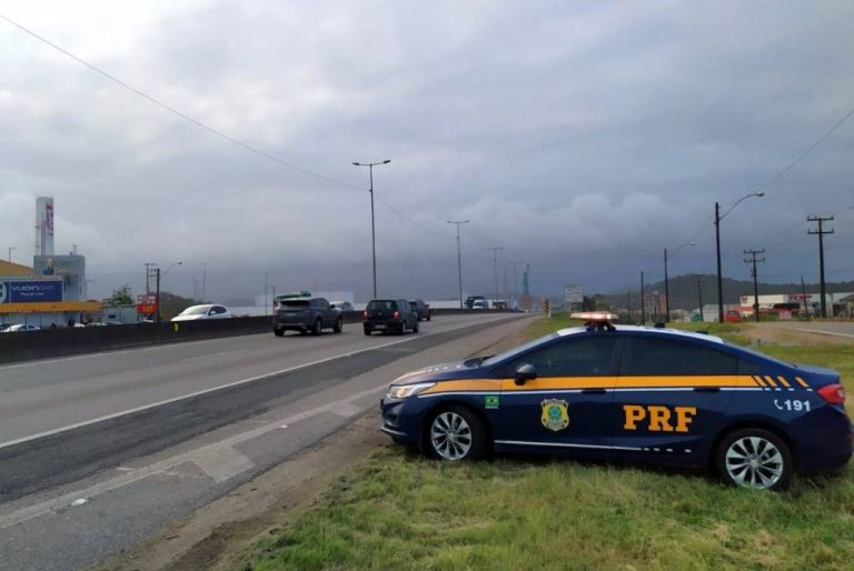 Rodovias em SC estão sem pontos de manifestação, diz PRF