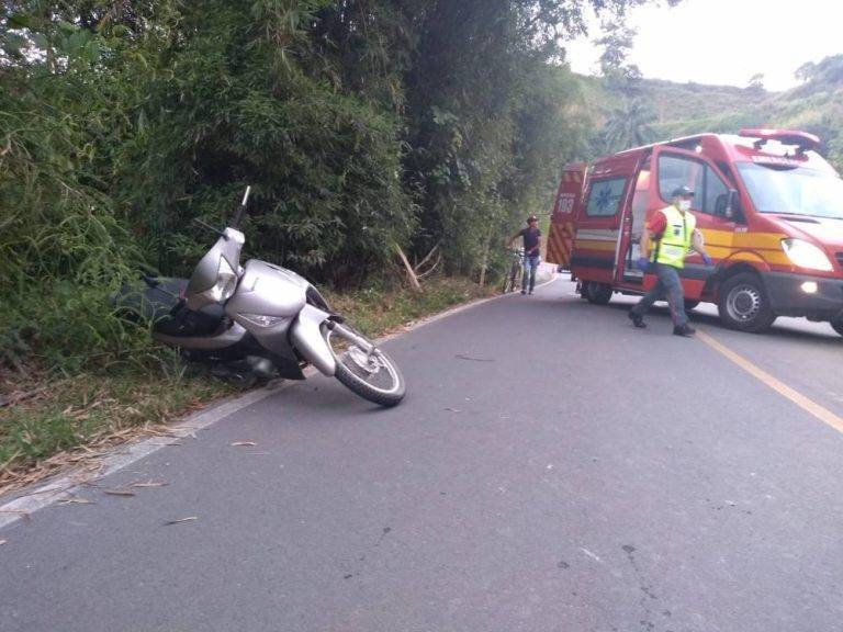 Homem fica ferido após colidir com caminhão que dirigia na contramão