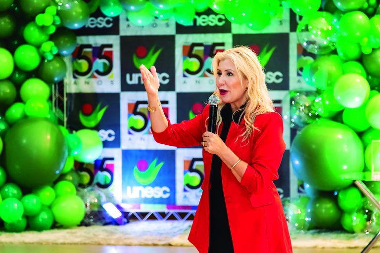 Luciane Ceretta é convidada para ser secretária de Educação de SC