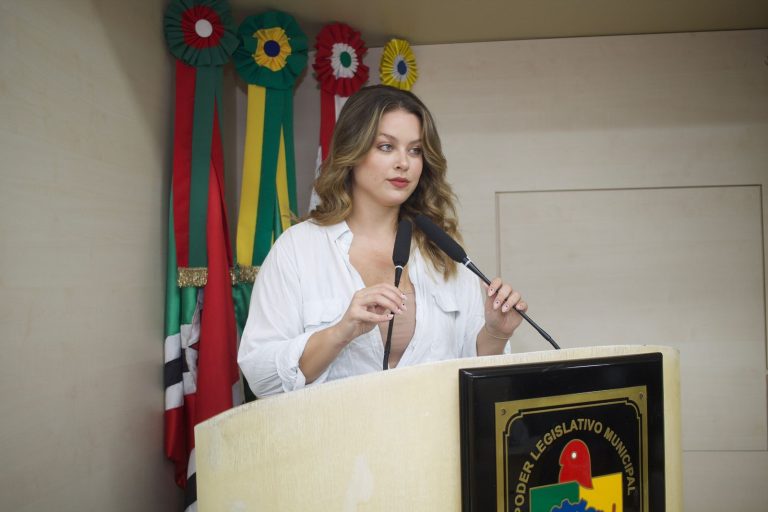 Vereadora questiona município de Criciúma sobre ampliação de Unidades de Saúde