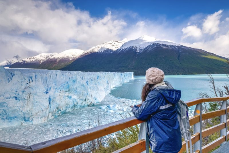 Cidade onde brasileiros saíram é conhecida como acesso ao Parque Nacional Los Glaciares, que abriga a gigante geleira Perito Moreno – Foto: El Calafate/Divulgação/ND