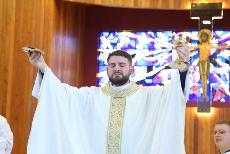 Diocese de Criciúma celebra ordenação de Padre Jader