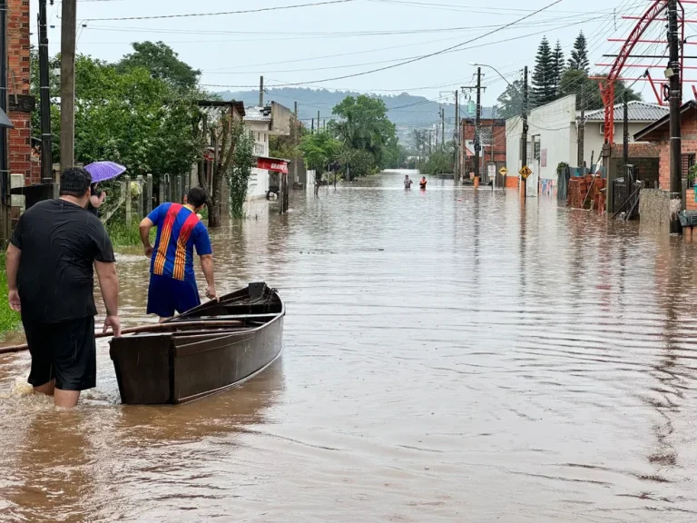 Nacional: Novos temporais matam quatro pessoas no Rio Grande do Sul