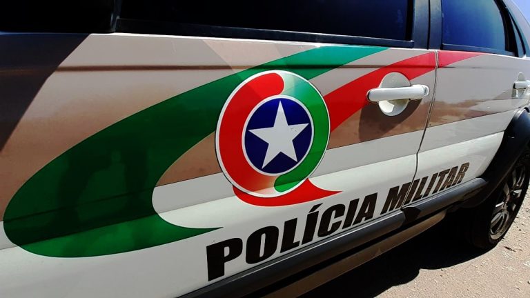 PM prende três por tráfico de drogas em Armazém