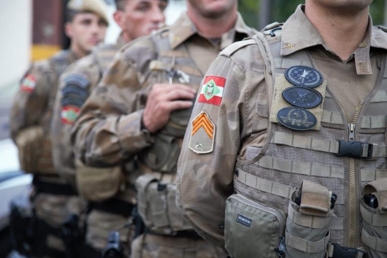 Polícia Militar prende homem em Tubarão