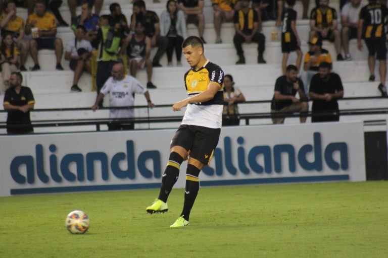 Tigre perde de virada para o Brusque pelo Campeonato Catarinense