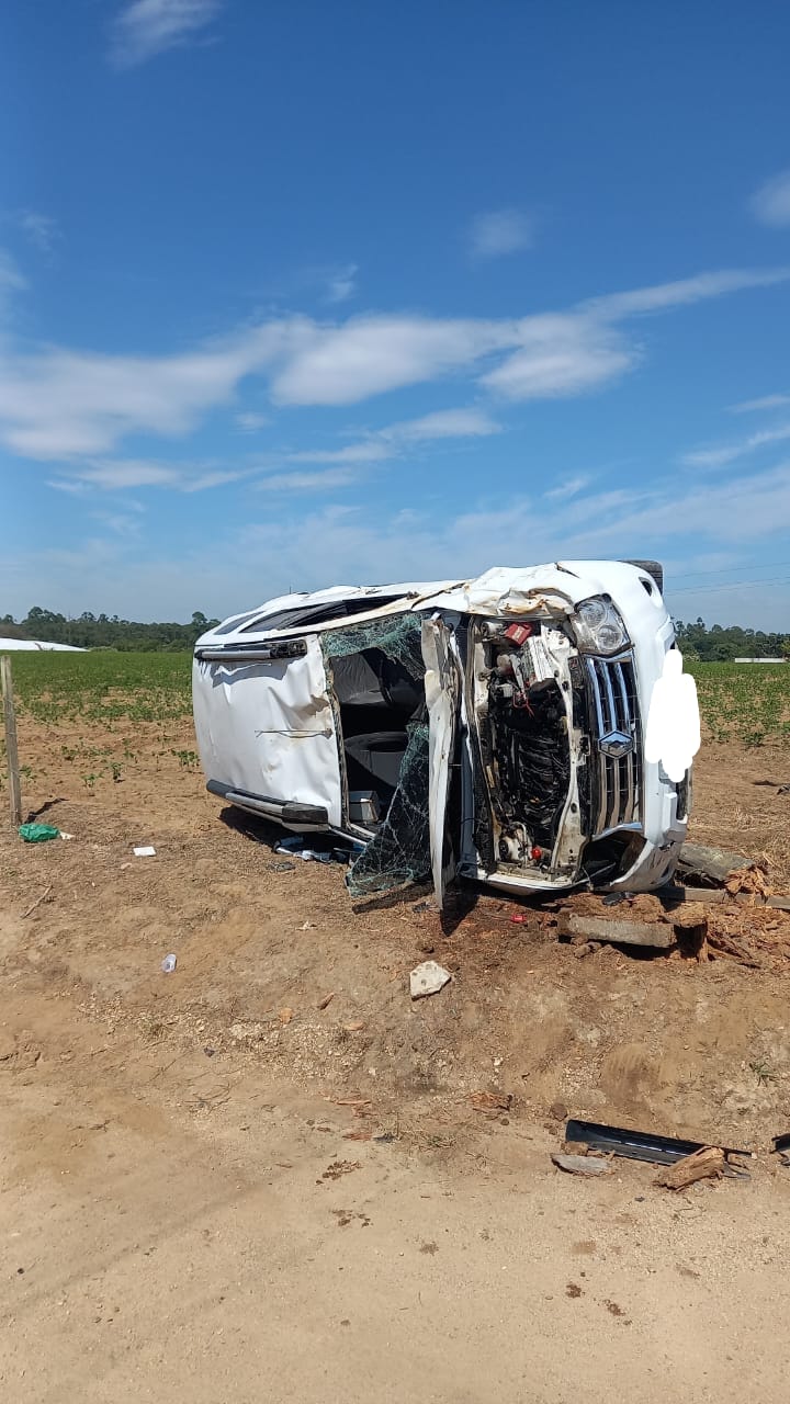 Acidente com dois veículos deixa motorista ferida em Içara