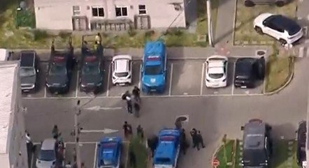 Homem faz três pessoas reféns em apartamento na zona oeste do Rio