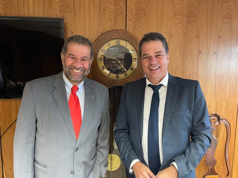 Ministro da Previdência Social vem a Santa Catarina