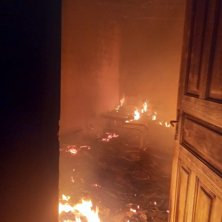 Suspeita de incêndio criminoso é registrado em edícula de Balneário Rincão