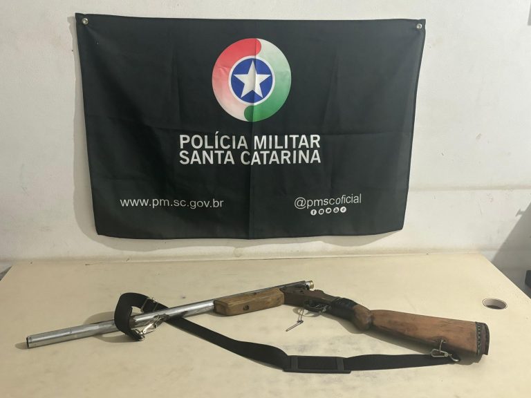 PM apreende adolescente com espingarda artesanal em Araranguá