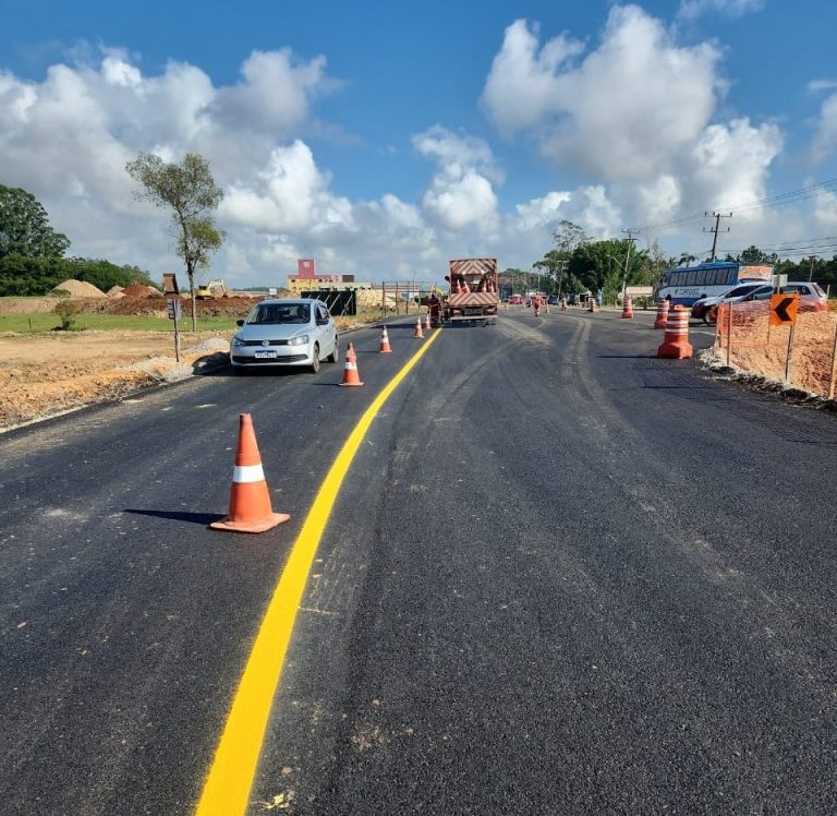 Local do deslizamento de terra na SC-445 terá desvio nesta terça-feira