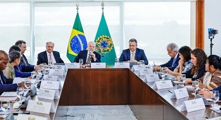 Lula chama Bolsonaro de ‘covardão’ ao comentar plano de golpe