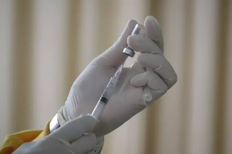 Nova lei: SUS oferecerá vacinas e terapias avançadas contra o câncer
