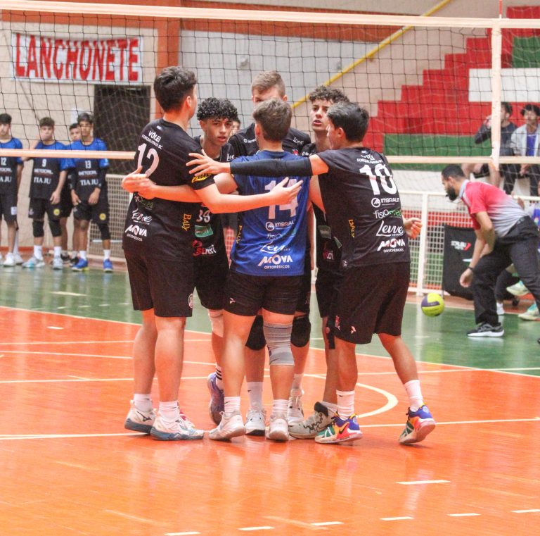 Vôlei de Forquilhinha conquista a primeira etapa da Liga de Santa Catarina