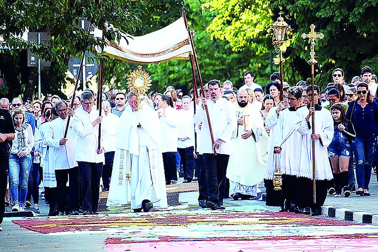 Diocese de Criciúma celebra Corpus Christi