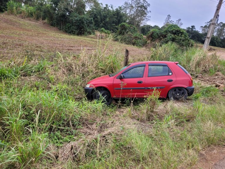 Acidente deixa cinco vítimas feridas em Turvo