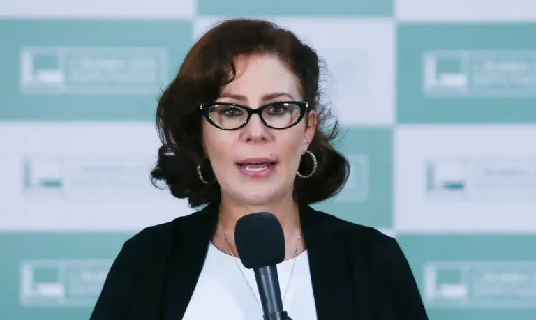 Justiça italiana autoriza extradição de Carla Zambelli