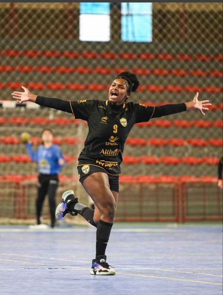 Atleta de Criciúma é convocada para Seleção Brasileira de Handebol Sub-20