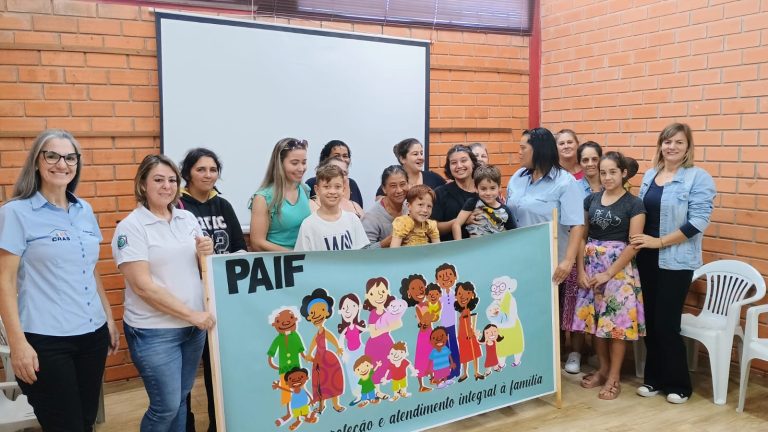 Encontro do PAIF traz gestora do CadÚnico e Bolsa família