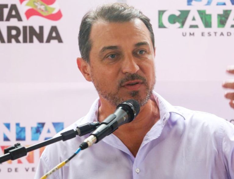 Carlos Moisés se encaminha para filiação ao PP