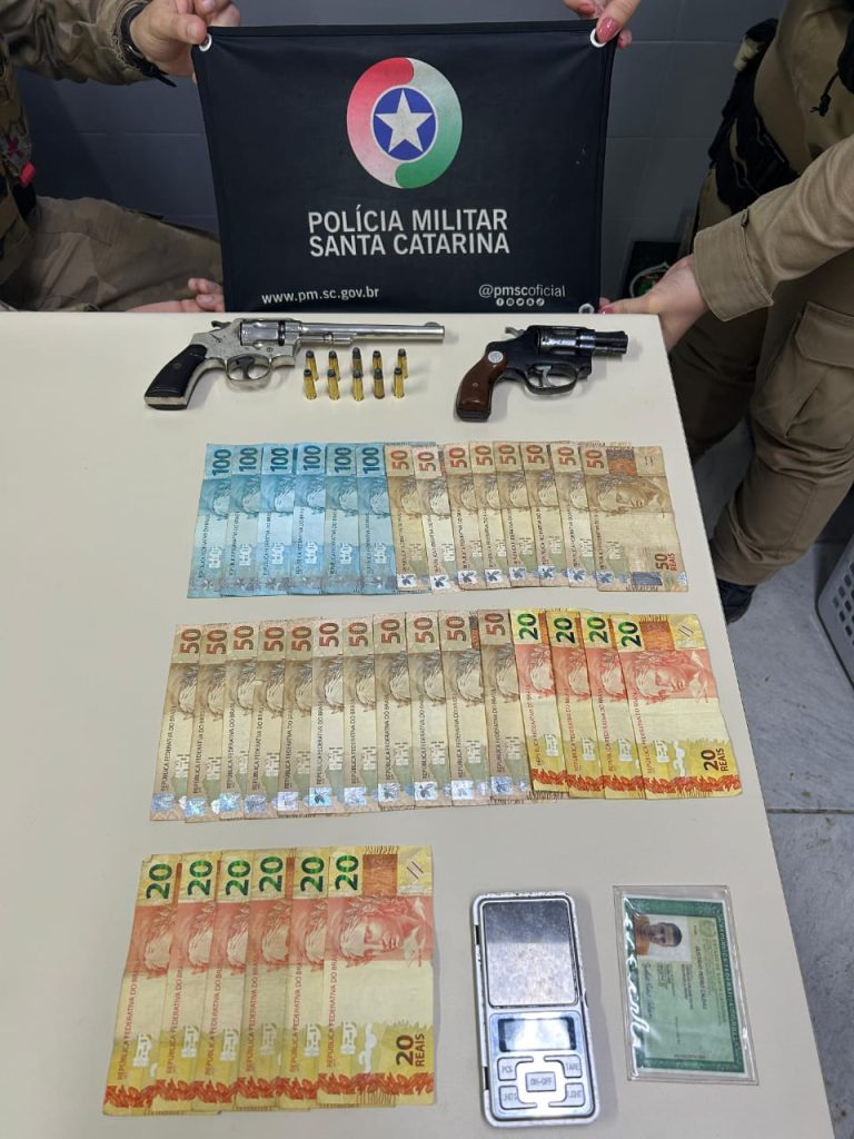 Polícia Militar prende homem por posse ilegal de arma de fogo