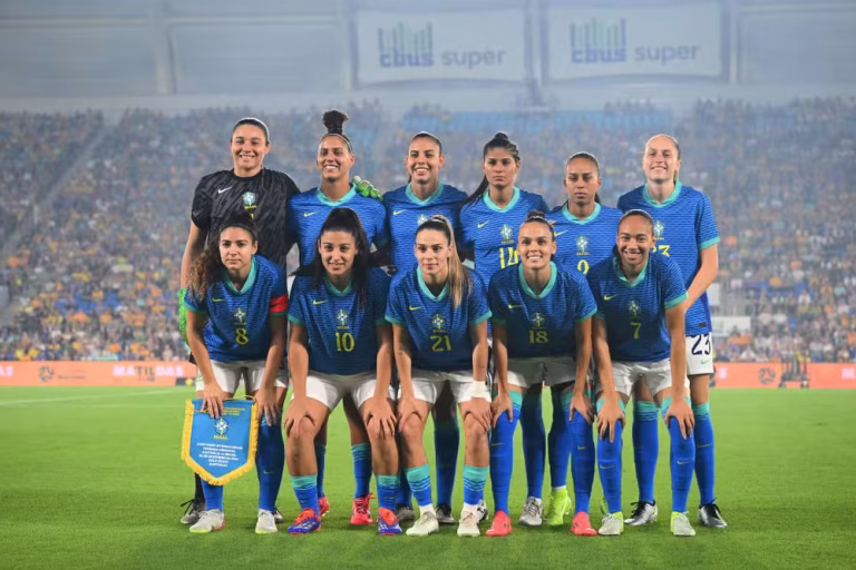 Seleção feminina vence e encerra amistosos com 100% de aproveitamento
