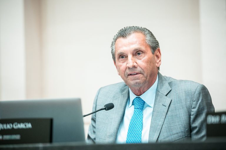 Presidente se reúne com bancadas regionais para definir pautas na Alesc