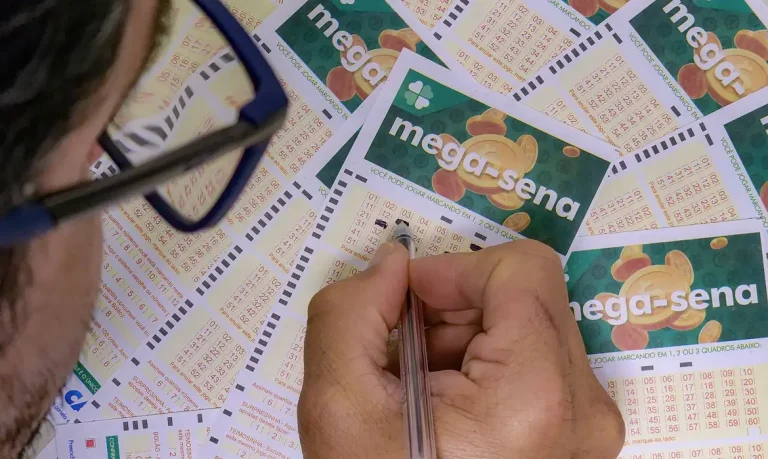 Mega-Sena acumula e próximo prêmio é estimado em R$ 42 milhões