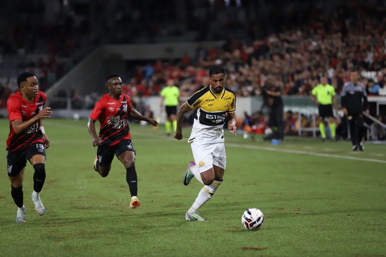 Tigre anuncia seis novos atletas para a temporada