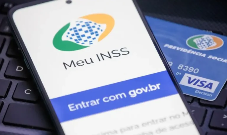 Aposentados recebem alerta do INSS no WhatsApp para prova de vida