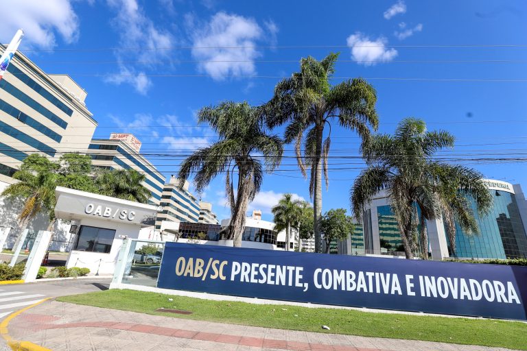 OAB SC vai pressionar Senado por análise de impeachments de Moraes e Gonet 