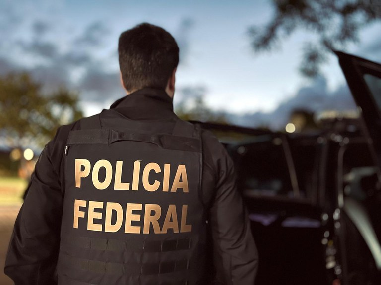 PF prende dois foragidos da Justiça em operações no Sul