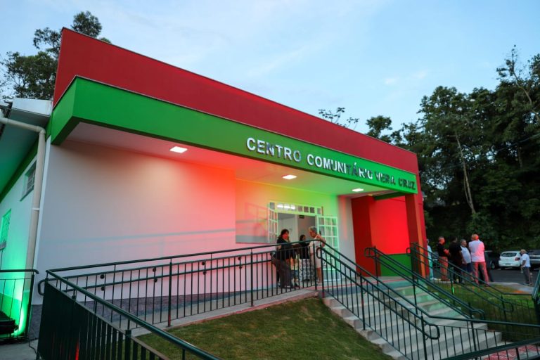 Governo inaugura Centro Comunitário no Vera Cruz