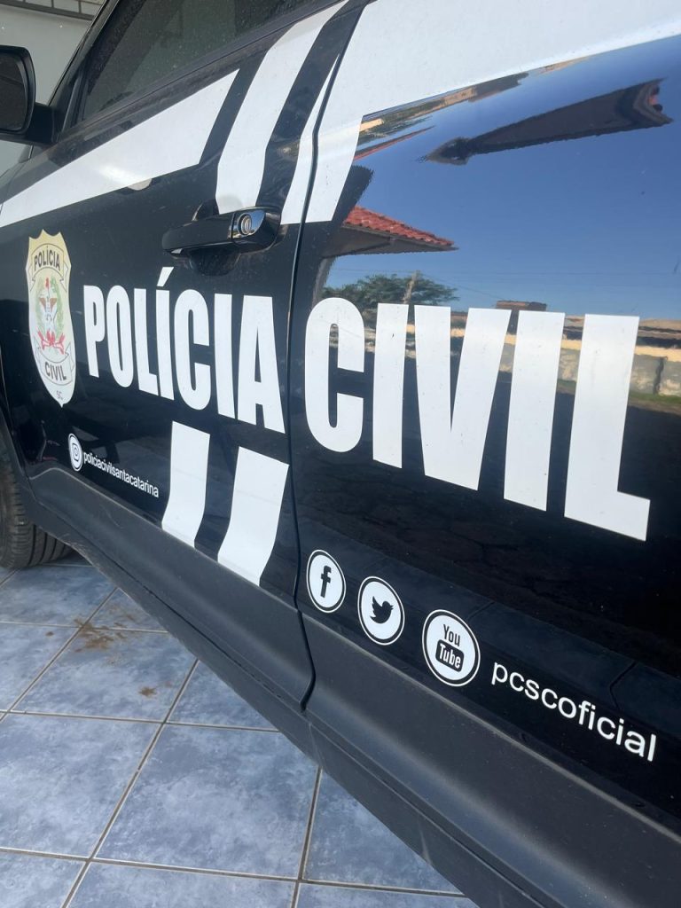 PC prende quatro suspeitos de envolvimento de homicídio em SC
